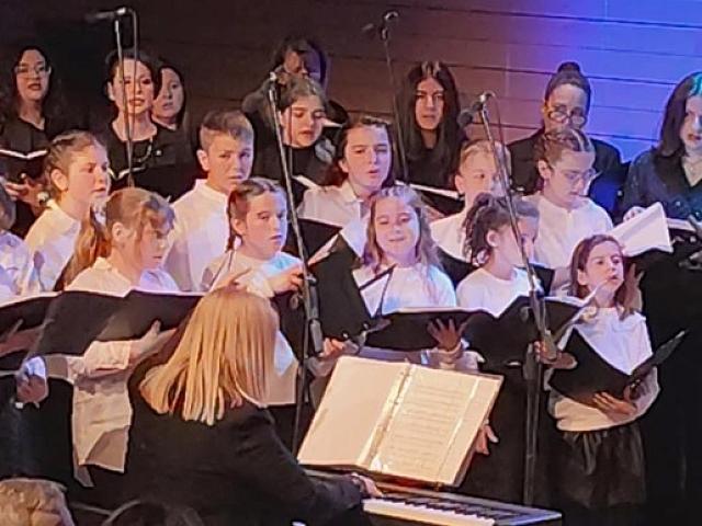 παιδικη χορωδια