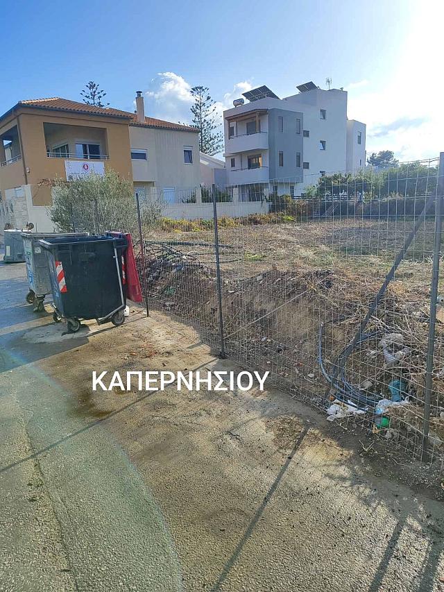 Περιφράξεις σε παράνομες χωματερές