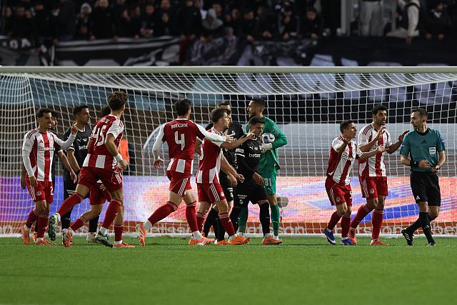 οφη ολυμπιακος