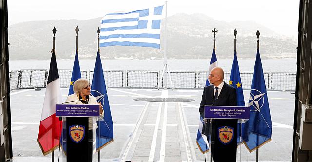 δένδιας βοτρίν