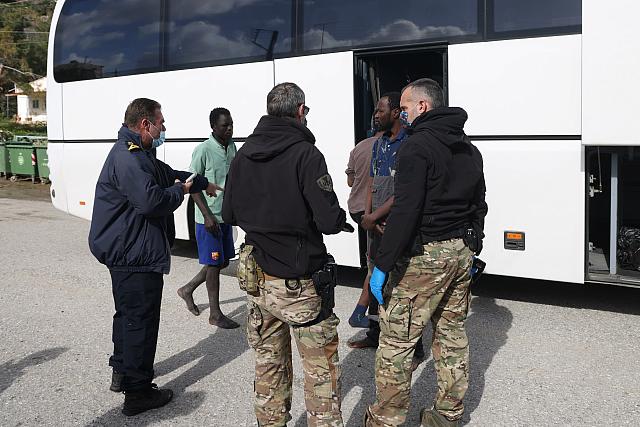 Μετανάστες - καλοί Λιμένες