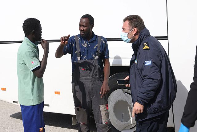 Μετανάστες - καλοί Λιμένες