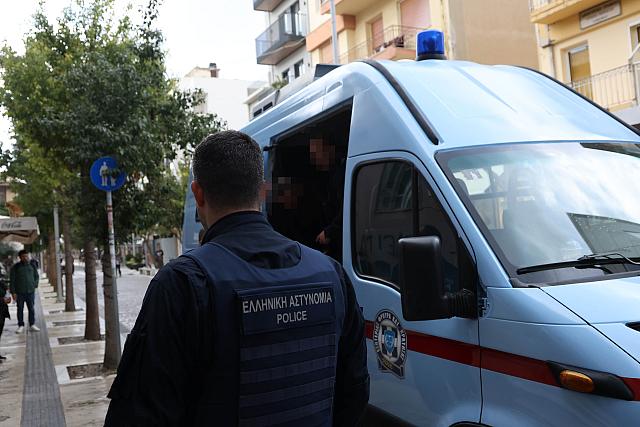 48χρονος ξάδελφος Καργάκη