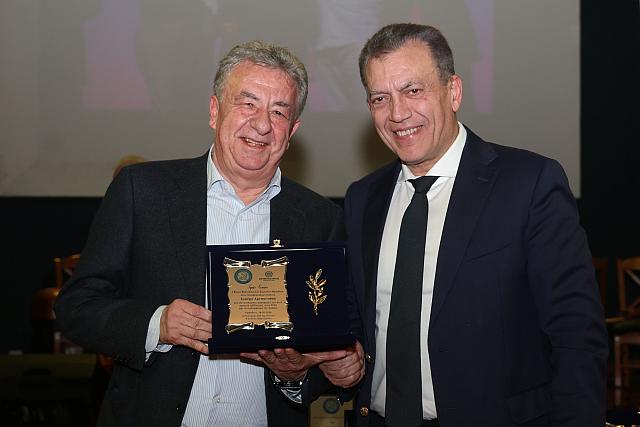 ΑΡΝΑΟΥΤΑΚΗΣ ΒΡΟΥΤΣΗΣ