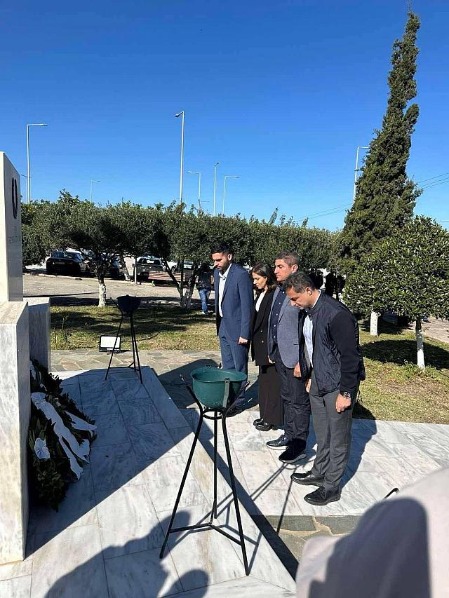 στη μνήμη των πεσόντων αστυνομικών