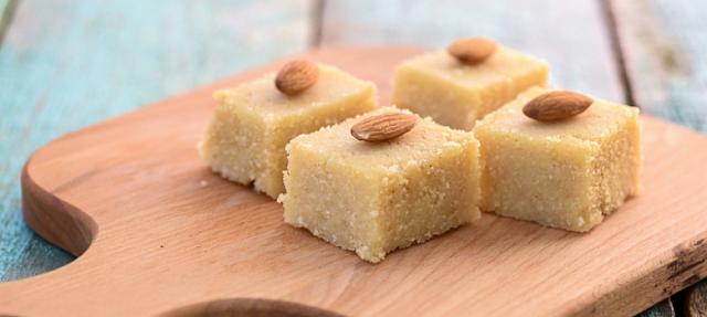 σιμιγδαλένιος χαλβάς