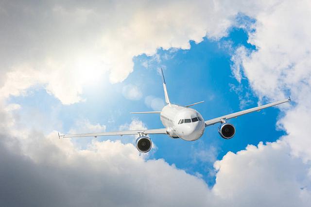 αεροπλάνο (φωτογραφία από create.vista.com)