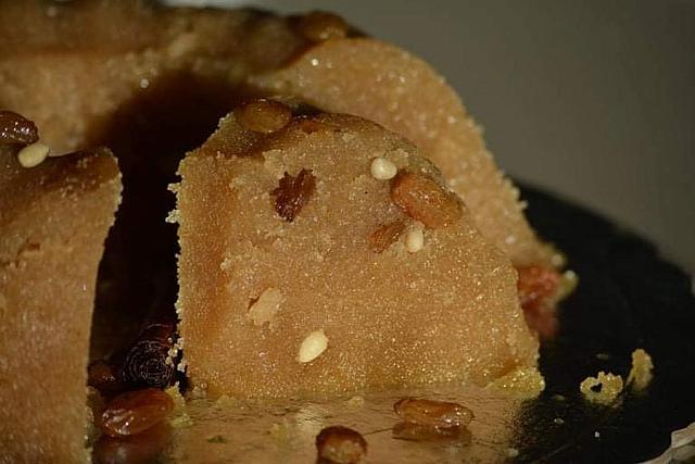 σιμιγδαλένιος χαλβάς