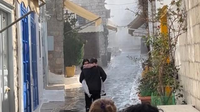 υδρα ταινια μπραντ πιτ