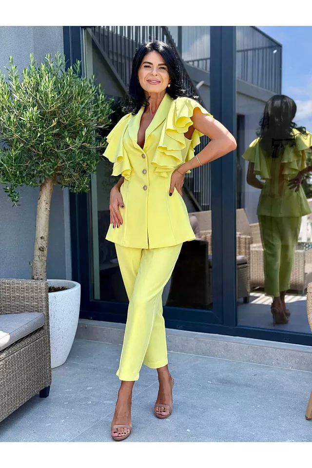 κιτρινο συνολο