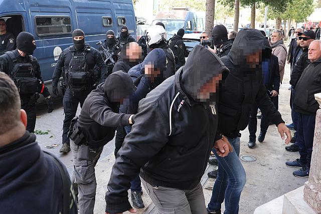 συλληφθέντες κύκλωμα