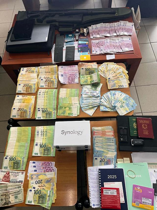 εμπορια ανθρωπων - χρηματα