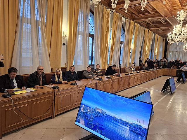 Λότζια - μαλάδες