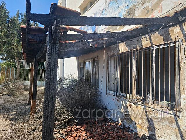 Ζημιές από φωτιά σε σχολείο