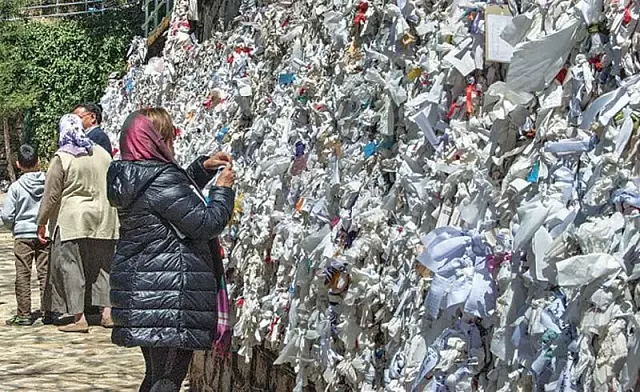 τειχος ευχων