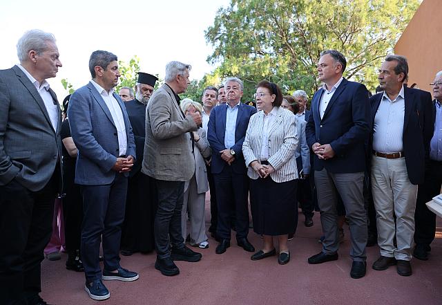 Λίνα Μενδώνη