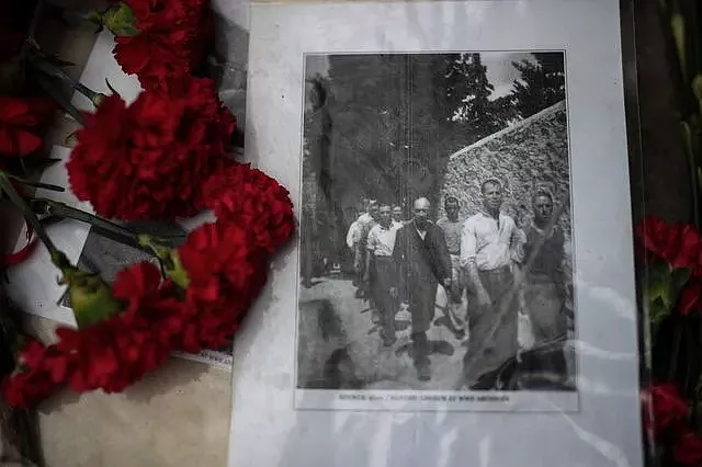 200 Καισαριανή 