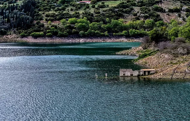 Μόρνος