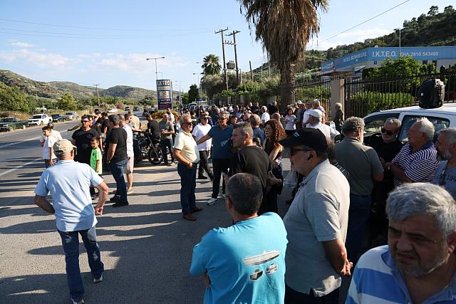 διαμαρτυρία για δομή μεταναστών 