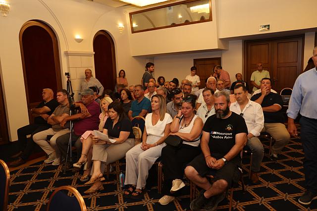 περιφερειακό συμβούλιο καρτερός