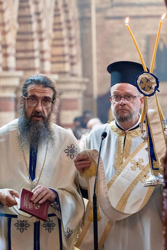 Χειροτονία Διακόνου στον Καθεδρικό Ναό Αποστόλου Ανδρέα 