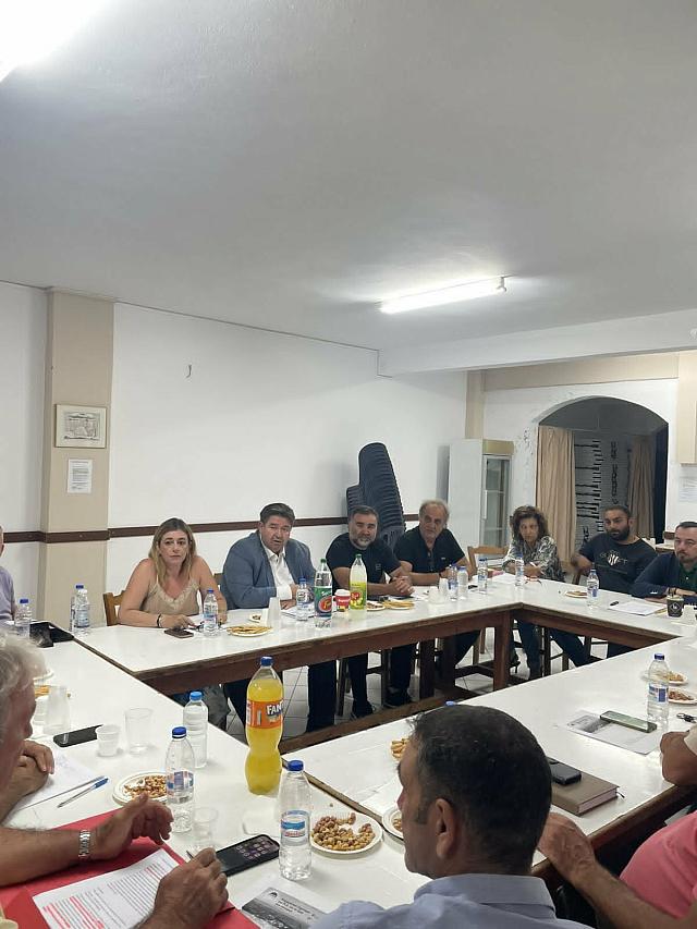 σταυράκια σύσκεψη