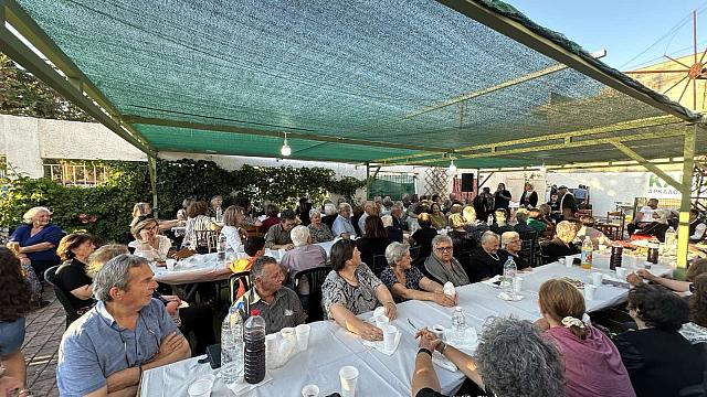  ΚΑΠΗ Αρκαλοχωρίου: Αναβίωσε το έθιμο του Κλήδονα