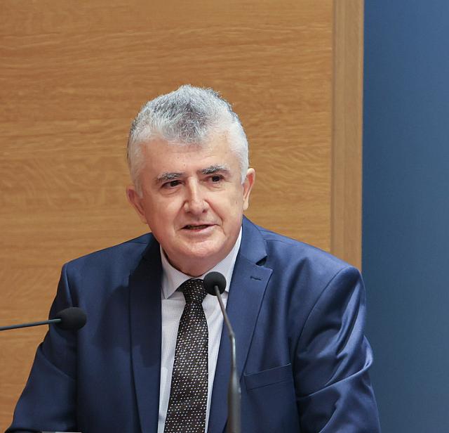 Μπακέλας