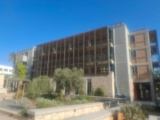 νέο διοικητικό μέγαρο