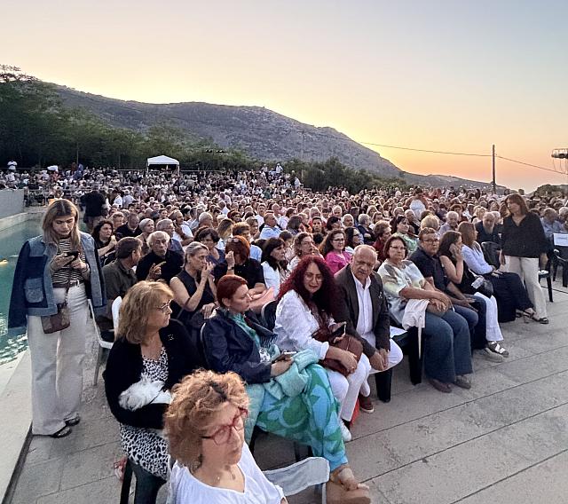 παρασταση «Νίκος Ξυλούρης - Ο Αρχάγγελος της Κρήτης» 