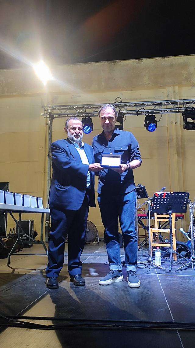 ΕΚΔΗΛΩΣΗ ΓΙΑ ΛΥΔΑΚΗ ΚΑΙ ΟΦΗ