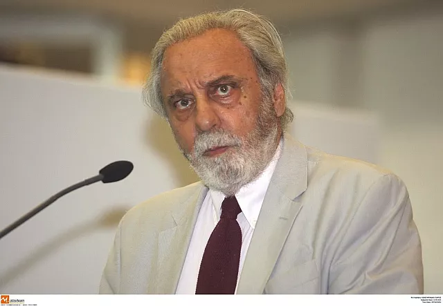 κωνσταντινος τσουκαλας 