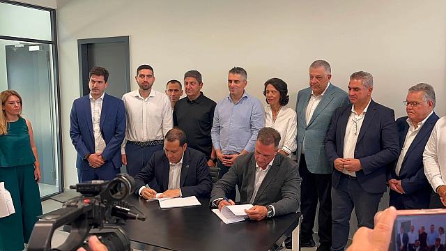 καστέλι υπογραφη αεροναυτιλια