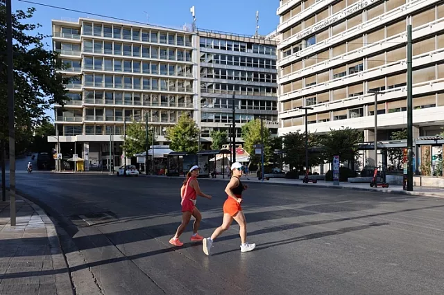 Άδειοι οι δρόμοι στην Αθήνα τον Δεκαπενταύγουστο