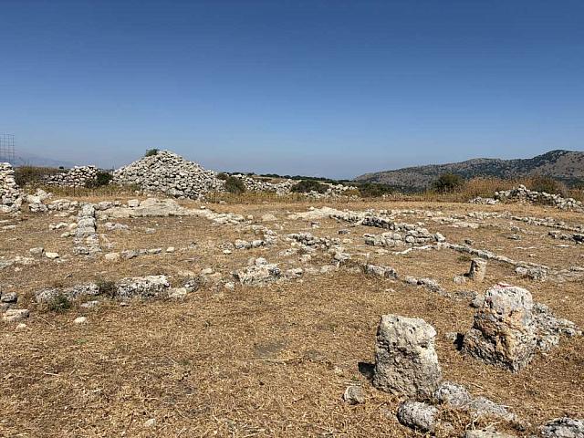 Αρχιερατική επίσκεψη σε ιστορικά και θρησκευτικά μνημεία των Γουλεδιανών