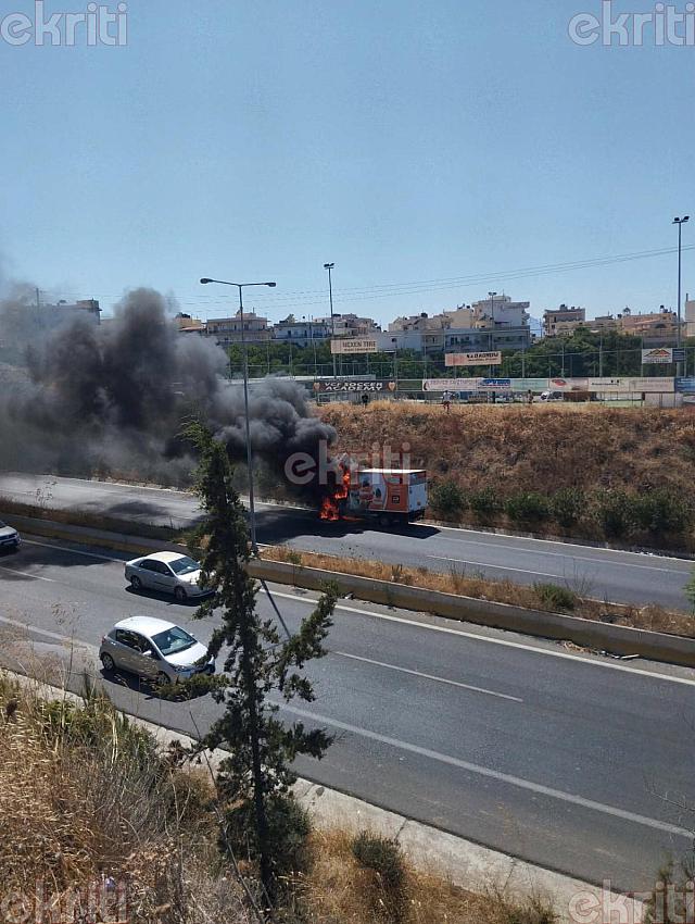 Φορτηγό ΒΟΑΚ φωτιά