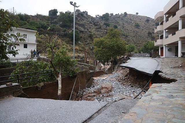 καταστροφές στα Ζωνιανά 