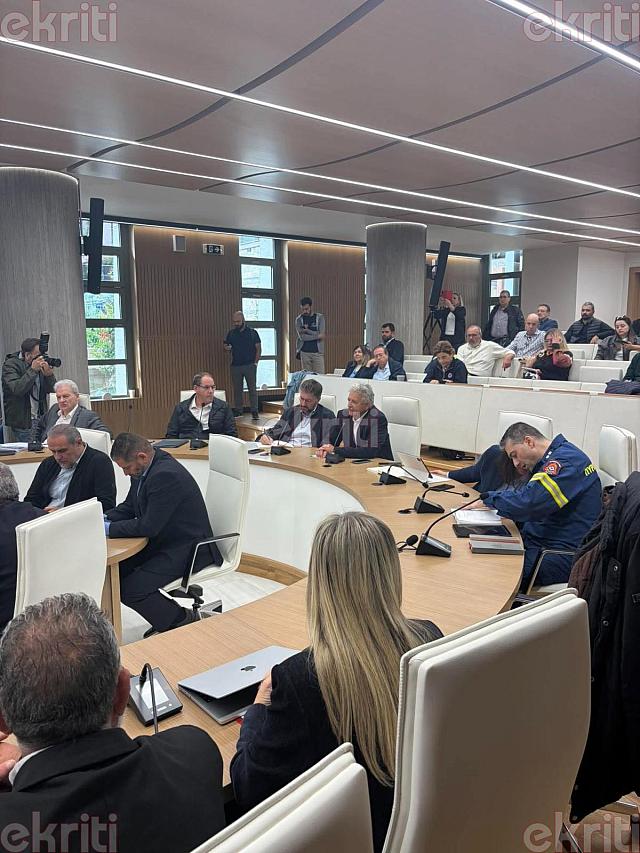 σύσκεψη περιφέρεια πλημμύρες