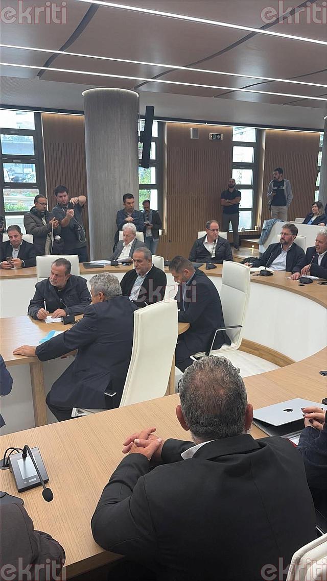 σύσκεψη περιφέρεια πλημμύρες