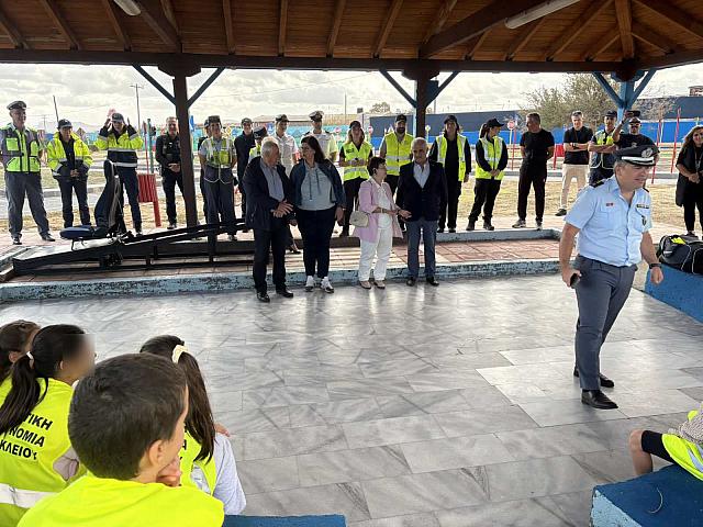 «Μαθαίνω να κυκλοφορώ στο δρόμο με ασφάλεια»