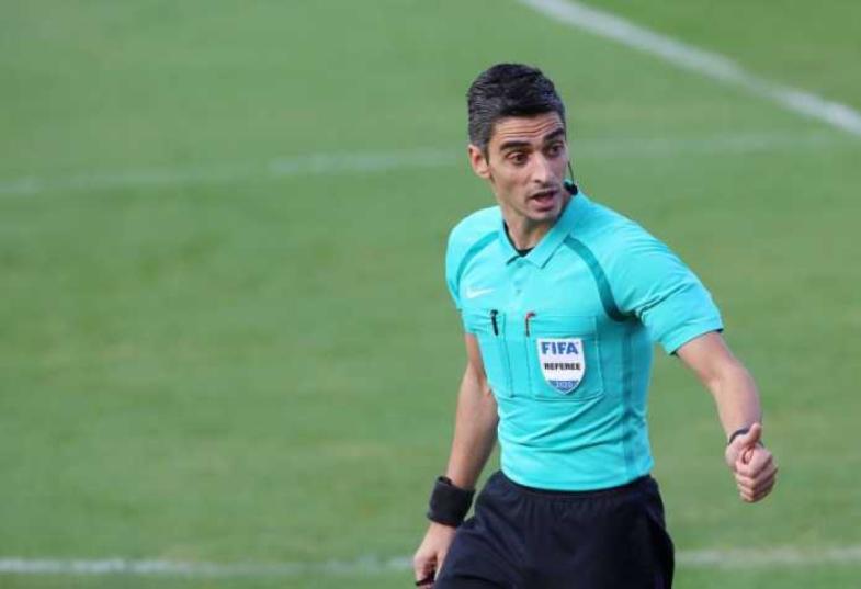 Ο ΠΑΠΑΔΟΠΟΥΛΟΣ ΜΕ ΟΦΗ