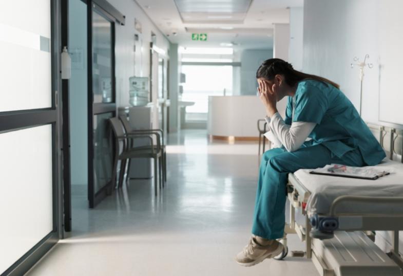 νοσηλεύτρια