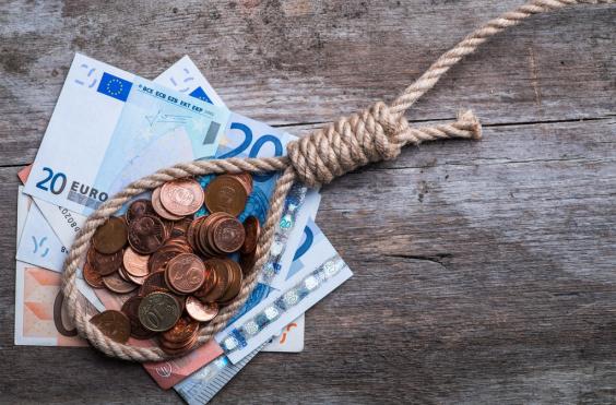 επιχειρήσεις - χρέος (φωτογραφία από create.vista.com)