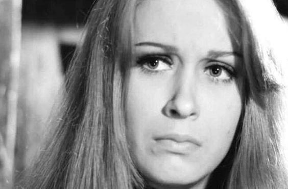 Η Νόρα Βαλσάμη