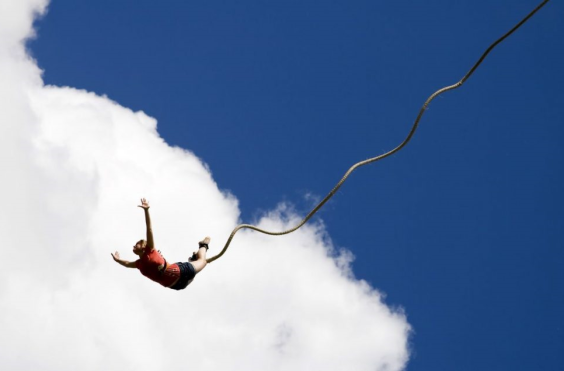 bungee jumping 