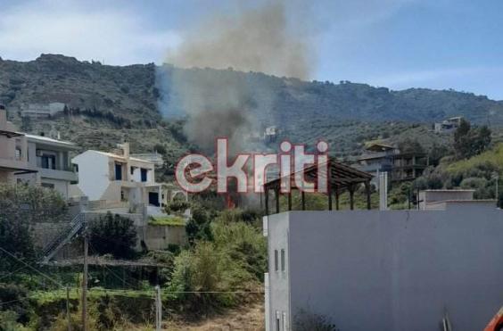 Έκαψε τα ξερόκλαδα και η φωτιά του ξέφυγε 