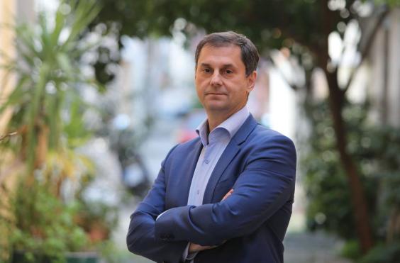 χάρης θεοχάρης