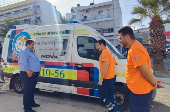 Το Κέντρο Άμεσης Κοινωνικής Επέμβασης του «Χαμόγελου του Παιδιού» επισκέφθηκε ο Μ. Καραμαλάκης