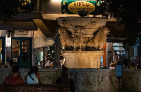 Λιοντάρια