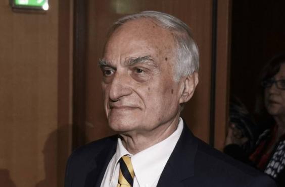 Μανώλης Μαυρομμάτης